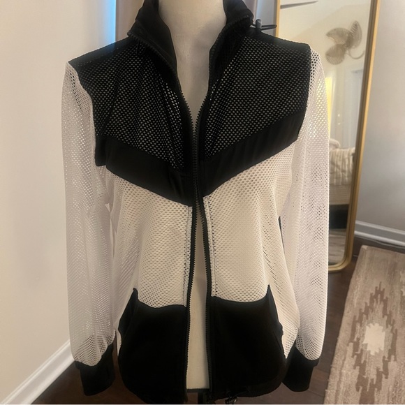 BLANC NOIR
Alfresco Colorblock Mesh Jacket  nwot   Size s - Picture 2 of 3